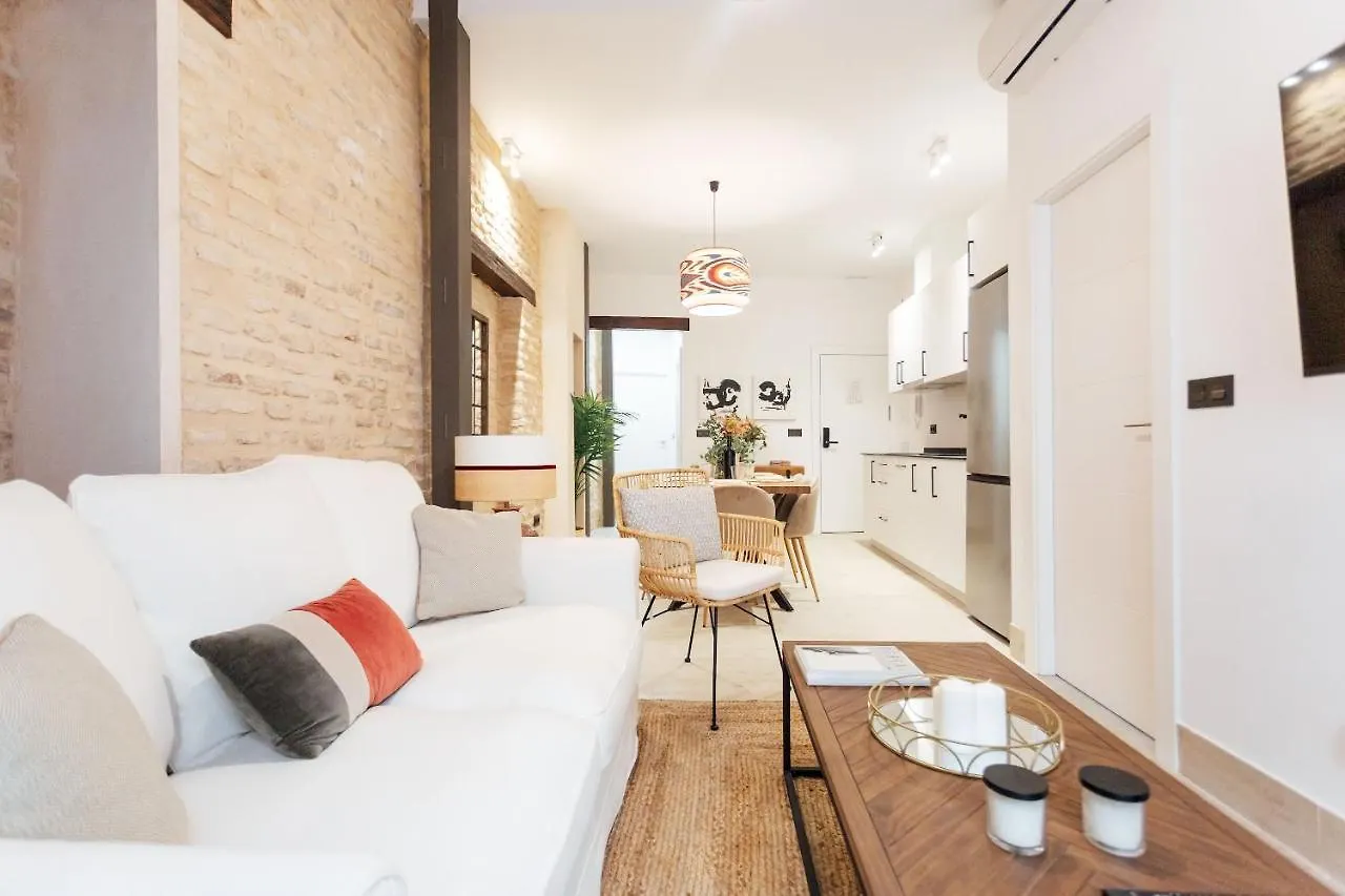 Minty Stay - Las Setas Seville Apartment