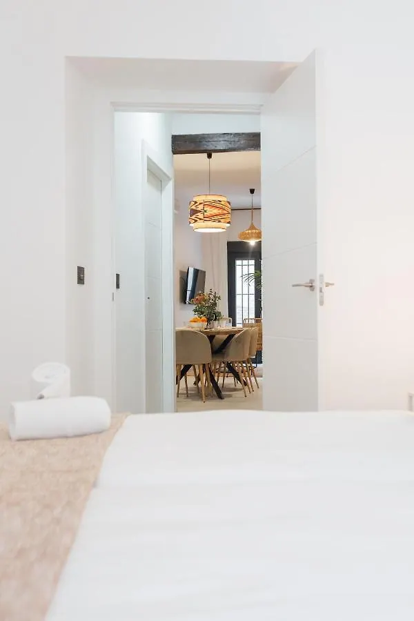 Minty Stay - Las Setas Seville 0*,  Spain